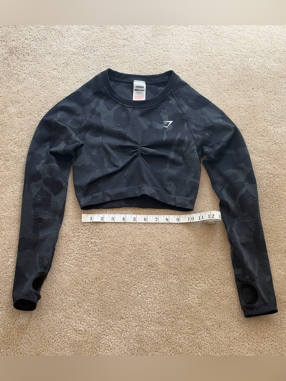 Gymshark Adapt Camo Seamless Long Sleeve Crop Top - Black/Gray - Small